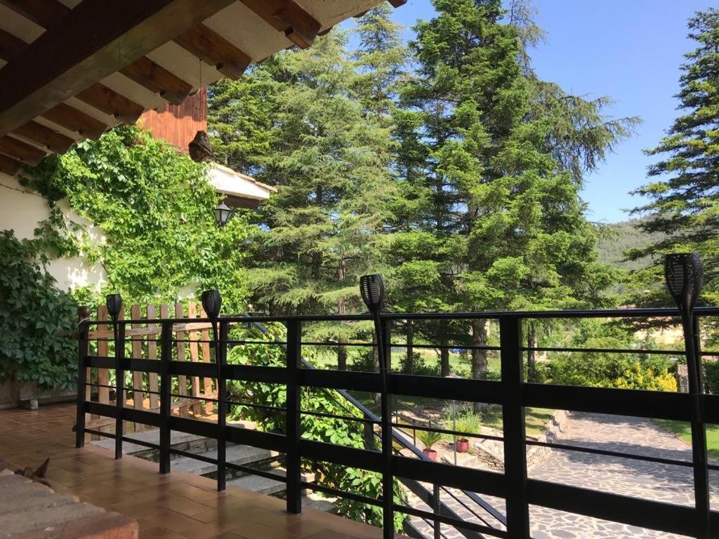Bed and Breakfast Els Avets De La Muga Sant Llorenc de la Muga Exterior foto